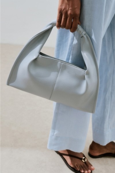 SHINY LEATHER HANDBAG BLUE 