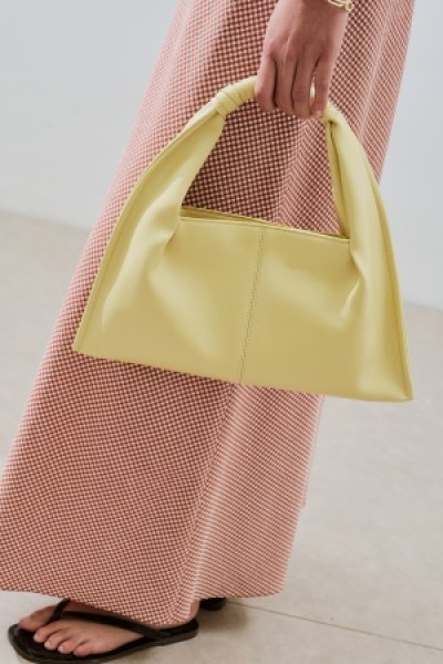 SHINY LEATHER HANDBAG YELLOW 