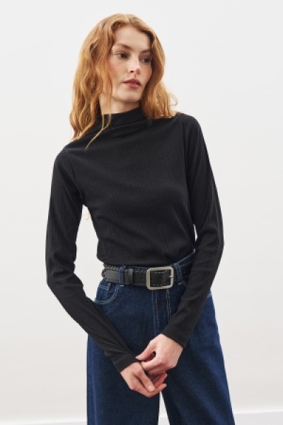 HIGH NECK BODY BLACK 