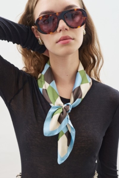 DESENLİ ORTA BOY SATEN FULAR CHECK 