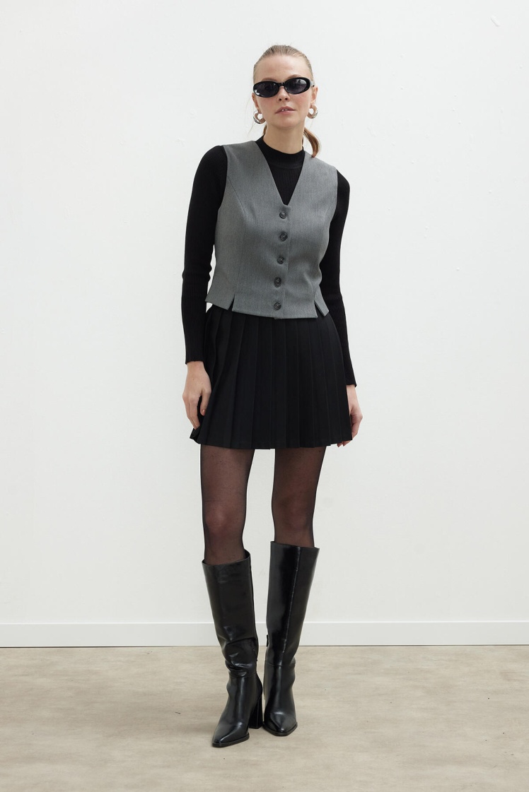Short pleated Skirt, Black